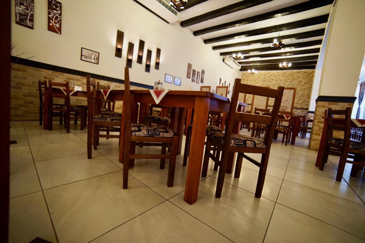 Pensiunea Rustic Hunedoara Buitenkant foto